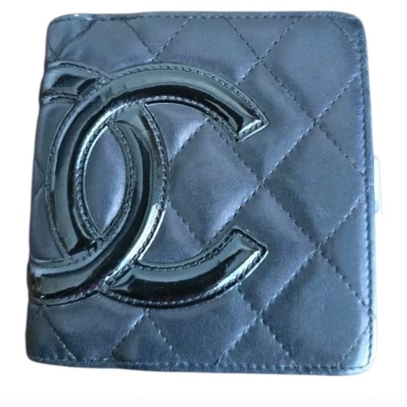 $1200 Authentic Chanel Calfskin Wallet BiFold Quilted Leather Black Coin Pocket - Picture 1 of 15